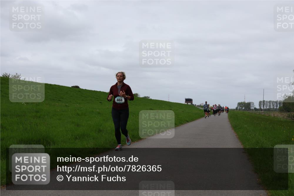 04.05.2025 - 8. Wedeler Halbmarathon Yannick Fuchs http://msf.ph/oto/7826365 04.05.2025 11:33:20 Laufen 668 meine-sportfotos.de