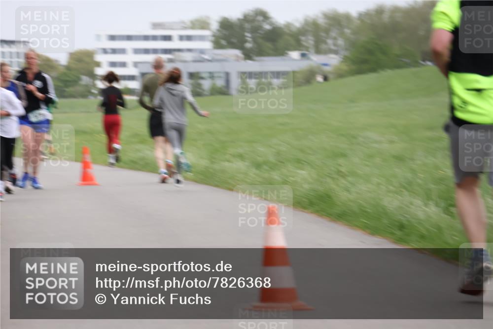 04.05.2025 - 8. Wedeler Halbmarathon Yannick Fuchs http://msf.ph/oto/7826368 04.05.2025 11:13:40 Laufen  meine-sportfotos.de