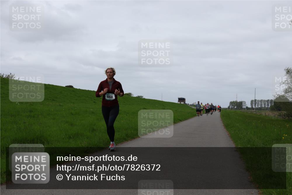 04.05.2025 - 8. Wedeler Halbmarathon Yannick Fuchs http://msf.ph/oto/7826372 04.05.2025 11:33:20 Laufen 668 meine-sportfotos.de