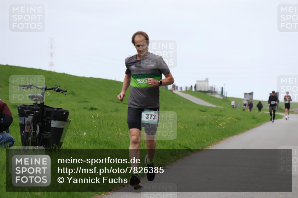 04.05.2025 - 8. Wedeler Halbmarathon Yannick Fuchs http://msf.ph/oto/7826385 04.05.2025 11:13:43 Laufen 373 meine-sportfotos.de