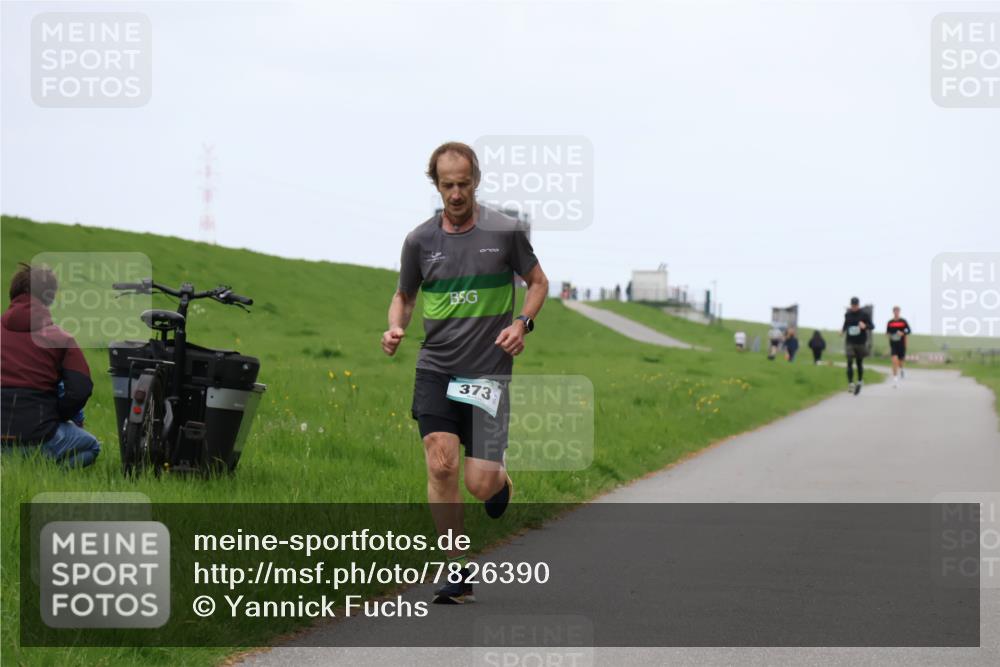 04.05.2025 - 8. Wedeler Halbmarathon Yannick Fuchs http://msf.ph/oto/7826390 04.05.2025 11:13:43 Laufen 373 meine-sportfotos.de