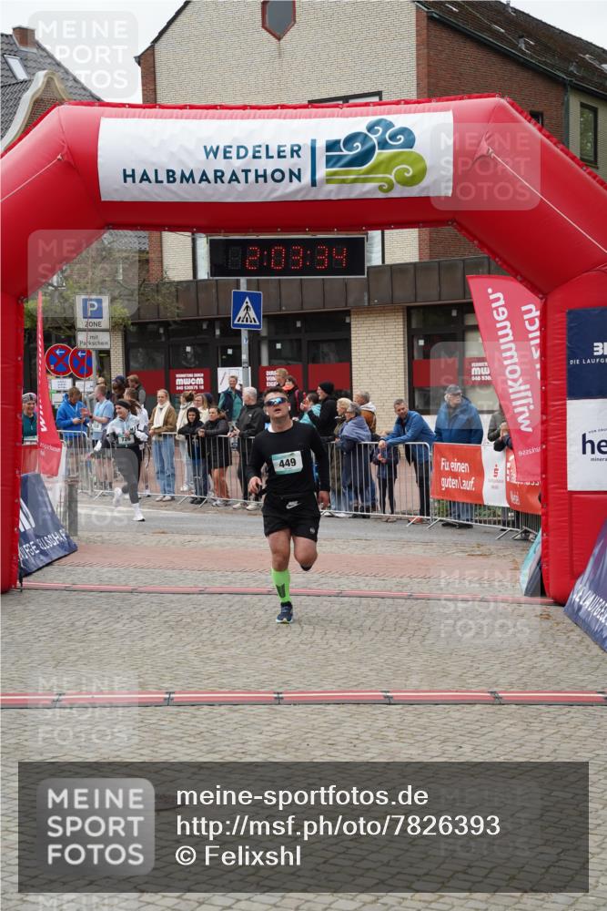 04.05.2025 - 8. Wedeler Halbmarathon Felixshl http://msf.ph/oto/7826393 04.05.2025 12:03:32 Ziel 449, 725 meine-sportfotos.de