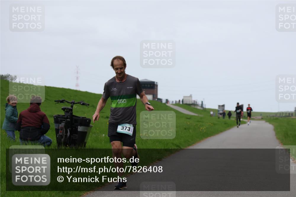 04.05.2025 - 8. Wedeler Halbmarathon Yannick Fuchs http://msf.ph/oto/7826408 04.05.2025 11:13:44 Laufen 373 meine-sportfotos.de