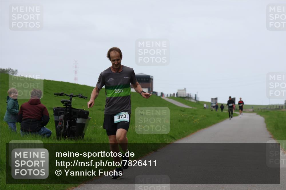 04.05.2025 - 8. Wedeler Halbmarathon Yannick Fuchs http://msf.ph/oto/7826411 04.05.2025 11:13:44 Laufen 373 meine-sportfotos.de