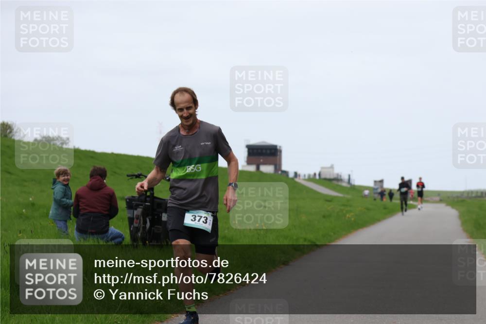 04.05.2025 - 8. Wedeler Halbmarathon Yannick Fuchs http://msf.ph/oto/7826424 04.05.2025 11:13:45 Laufen 373 meine-sportfotos.de