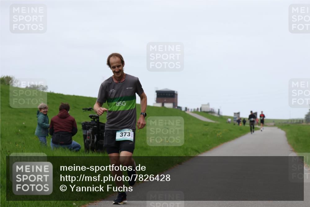 04.05.2025 - 8. Wedeler Halbmarathon Yannick Fuchs http://msf.ph/oto/7826428 04.05.2025 11:13:45 Laufen 8, 373 meine-sportfotos.de