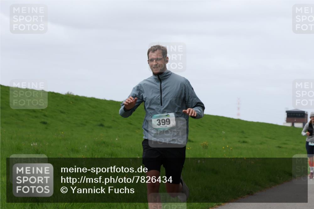 04.05.2025 - 8. Wedeler Halbmarathon Yannick Fuchs http://msf.ph/oto/7826434 04.05.2025 11:33:29 Laufen 399 meine-sportfotos.de