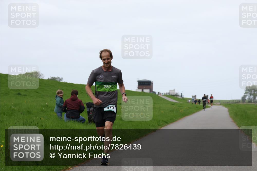 04.05.2025 - 8. Wedeler Halbmarathon Yannick Fuchs http://msf.ph/oto/7826439 04.05.2025 11:13:45 Laufen 373 meine-sportfotos.de
