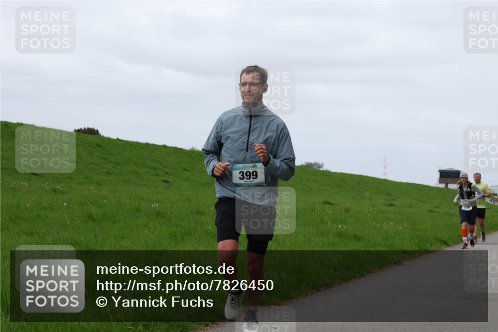 04.05.2025 - 8. Wedeler Halbmarathon Yannick Fuchs http://msf.ph/oto/7826450 04.05.2025 11:33:29 Laufen 399 meine-sportfotos.de