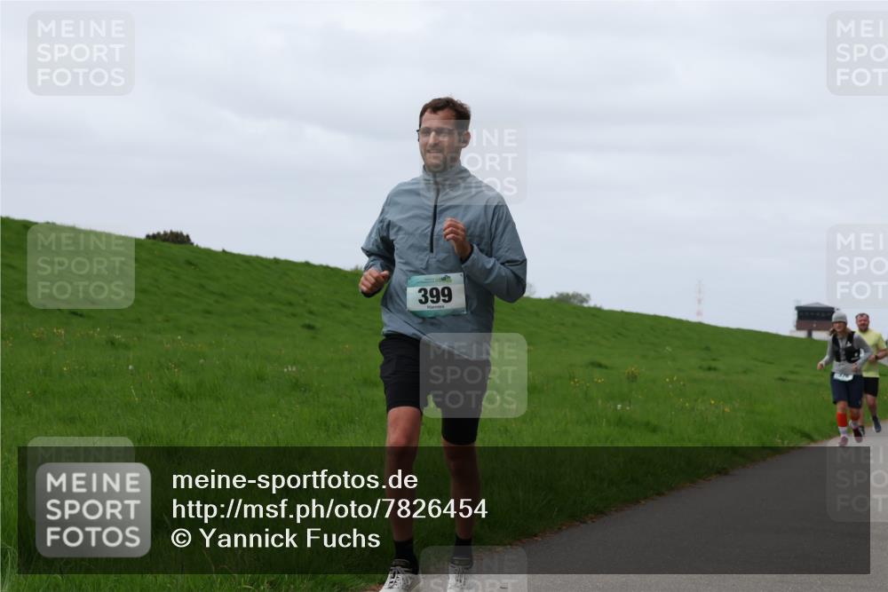 04.05.2025 - 8. Wedeler Halbmarathon Yannick Fuchs http://msf.ph/oto/7826454 04.05.2025 11:33:30 Laufen 399 meine-sportfotos.de
