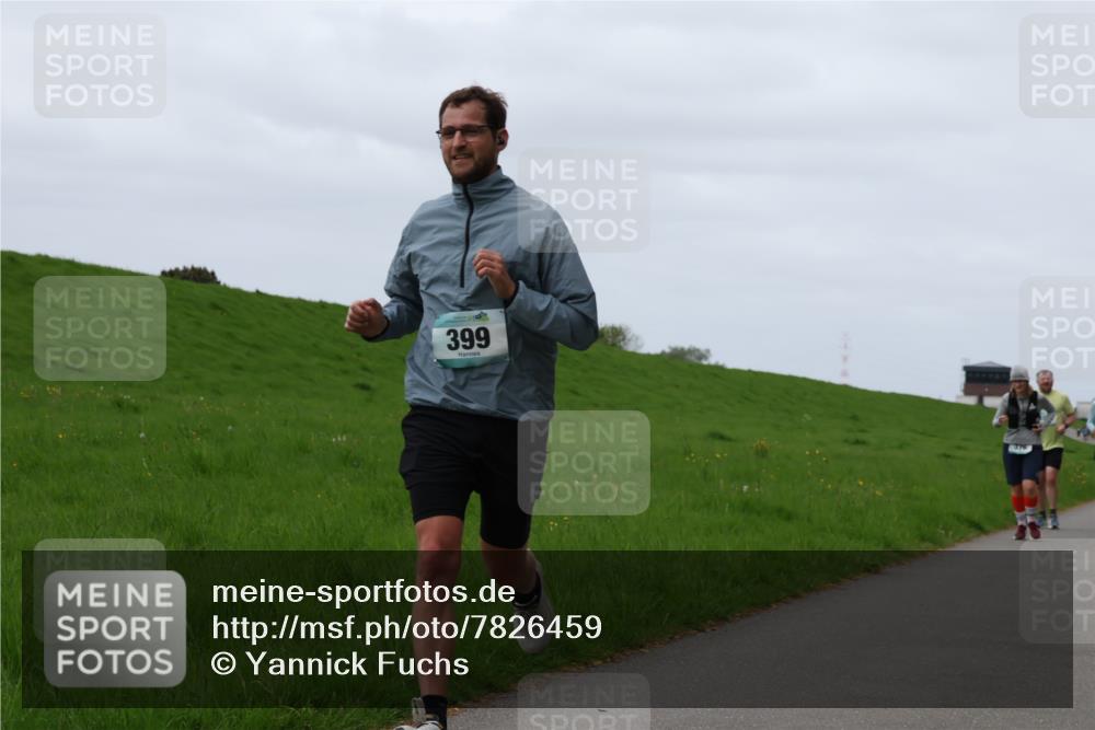 04.05.2025 - 8. Wedeler Halbmarathon Yannick Fuchs http://msf.ph/oto/7826459 04.05.2025 11:33:30 Laufen 399, 376 meine-sportfotos.de