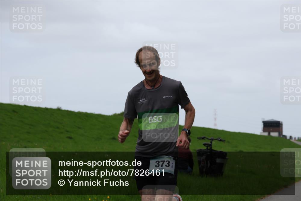 04.05.2025 - 8. Wedeler Halbmarathon Yannick Fuchs http://msf.ph/oto/7826461 04.05.2025 11:13:46 Laufen 373 meine-sportfotos.de