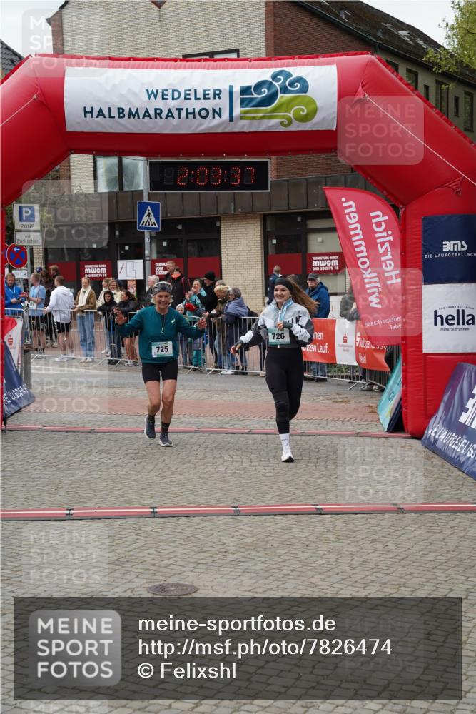 04.05.2025 - 8. Wedeler Halbmarathon Felixshl http://msf.ph/oto/7826474 04.05.2025 12:03:35 Ziel 449, 725 meine-sportfotos.de