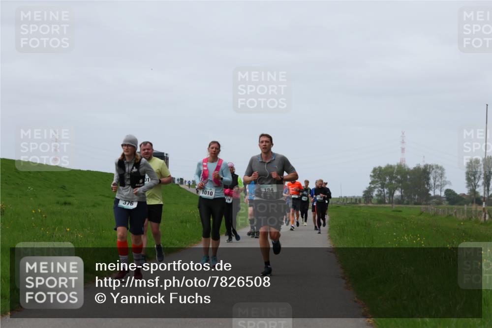 04.05.2025 - 8. Wedeler Halbmarathon Yannick Fuchs http://msf.ph/oto/7826508 04.05.2025 11:33:32 Laufen 376 meine-sportfotos.de