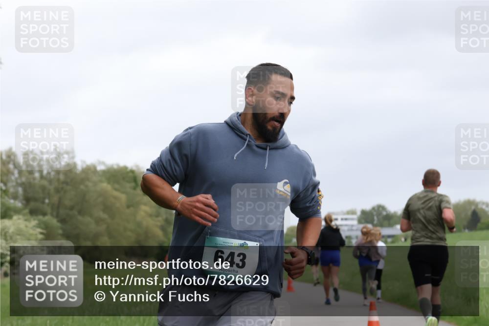 04.05.2025 - 8. Wedeler Halbmarathon Yannick Fuchs http://msf.ph/oto/7826629 04.05.2025 11:14:02 Laufen 643 meine-sportfotos.de