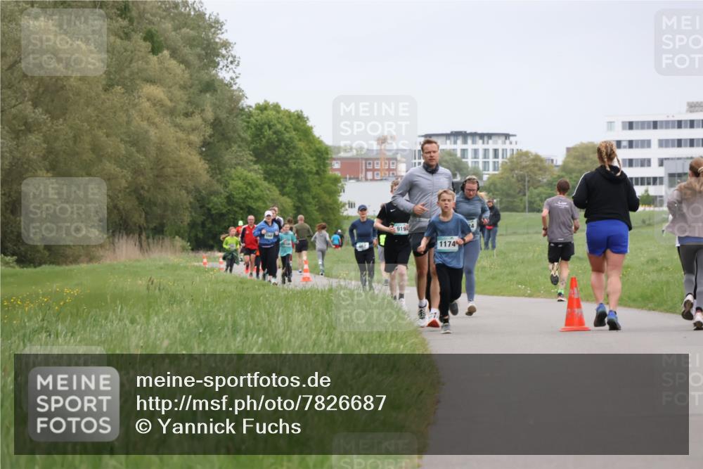 04.05.2025 - 8. Wedeler Halbmarathon Yannick Fuchs http://msf.ph/oto/7826687 04.05.2025 11:14:06 Laufen 919, 1174 meine-sportfotos.de
