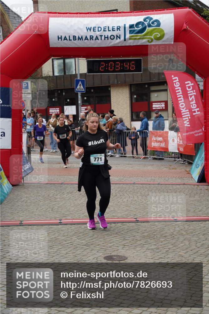 04.05.2025 - 8. Wedeler Halbmarathon Felixshl http://msf.ph/oto/7826693 04.05.2025 12:03:44 Ziel 307, 396, 733, 734, 771 meine-sportfotos.de