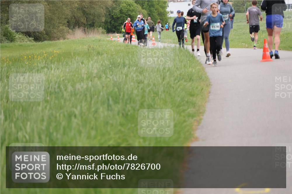 04.05.2025 - 8. Wedeler Halbmarathon Yannick Fuchs http://msf.ph/oto/7826700 04.05.2025 11:14:06 Laufen 1174, 924 meine-sportfotos.de