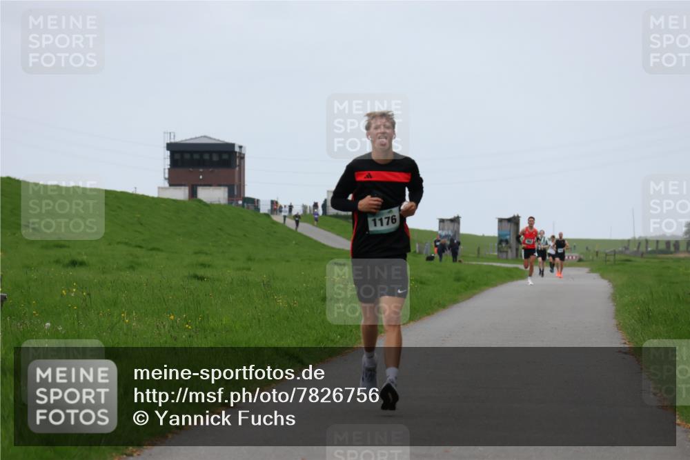 04.05.2025 - 8. Wedeler Halbmarathon Yannick Fuchs http://msf.ph/oto/7826756 04.05.2025 11:14:13 Laufen 1176 meine-sportfotos.de