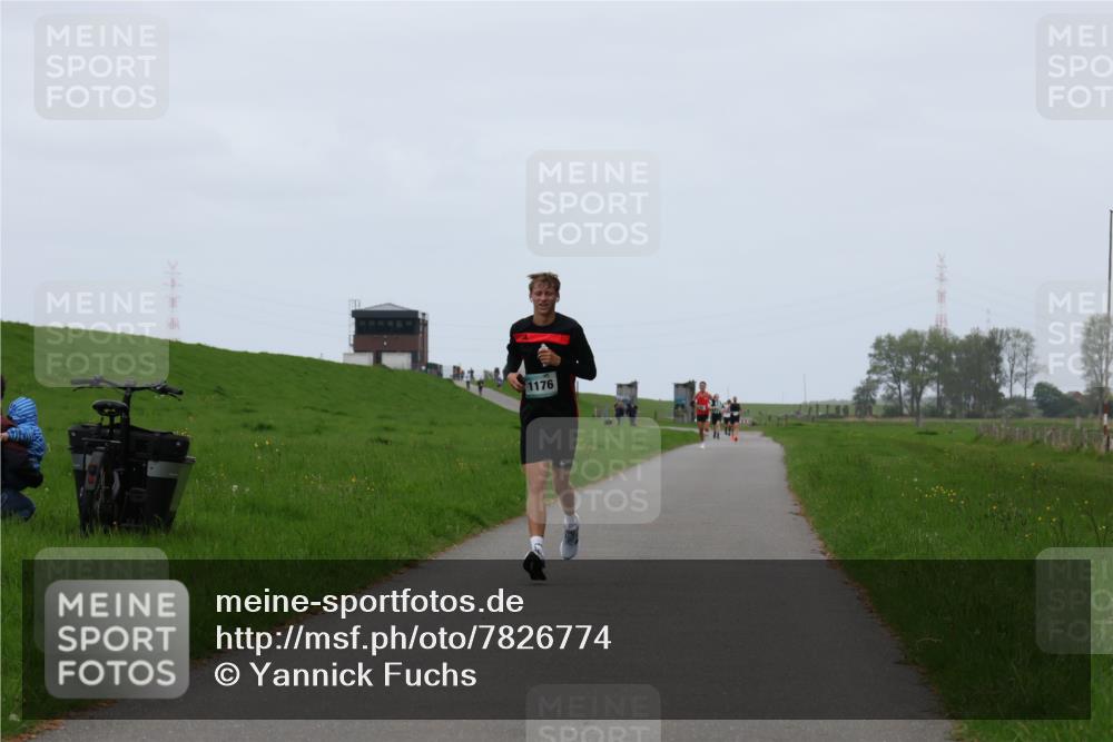 04.05.2025 - 8. Wedeler Halbmarathon Yannick Fuchs http://msf.ph/oto/7826774 04.05.2025 11:14:14 Laufen 1176 meine-sportfotos.de