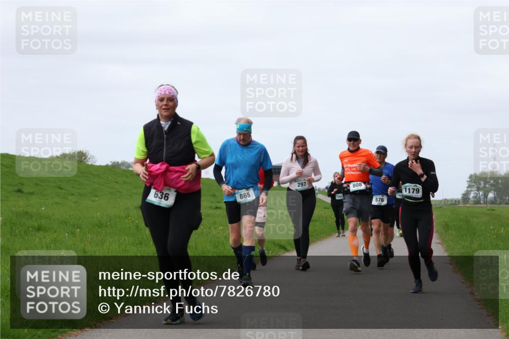 04.05.2025 - 8. Wedeler Halbmarathon Yannick Fuchs http://msf.ph/oto/7826780 04.05.2025 11:33:45 Laufen 636, 865, 297, 1054, 808, 02, 1055, 576, 1179 meine-sportfotos.de
