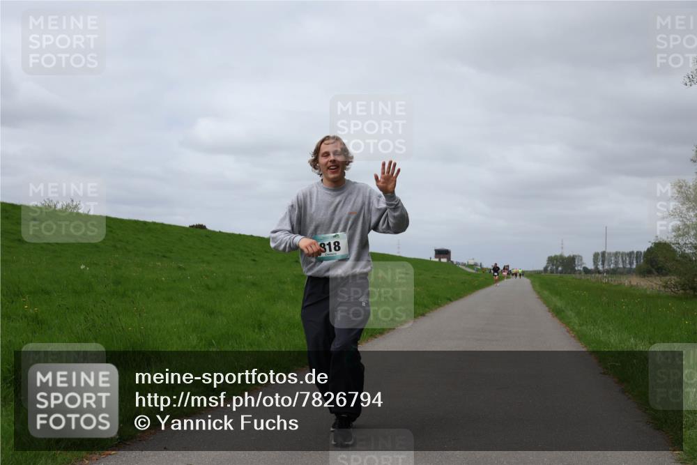 04.05.2025 - 8. Wedeler Halbmarathon Yannick Fuchs http://msf.ph/oto/7826794 04.05.2025 11:55:49 Laufen 318 meine-sportfotos.de