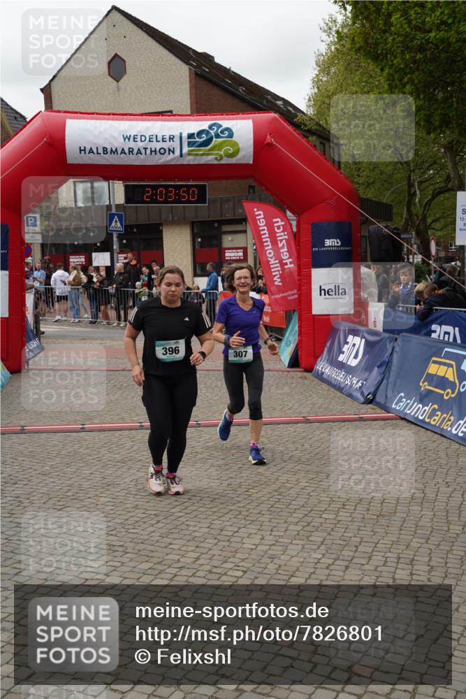 04.05.2025 - 8. Wedeler Halbmarathon Felixshl http://msf.ph/oto/7826801 04.05.2025 12:03:48 Ziel 146, 307, 396, 771 meine-sportfotos.de