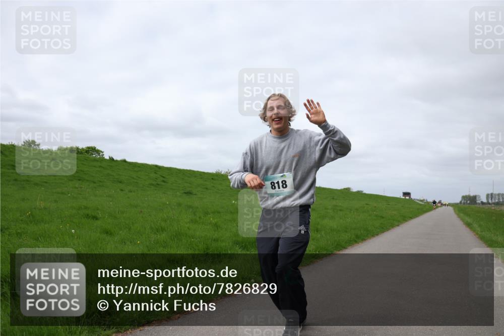 04.05.2025 - 8. Wedeler Halbmarathon Yannick Fuchs http://msf.ph/oto/7826829 04.05.2025 11:55:50 Laufen 818 meine-sportfotos.de