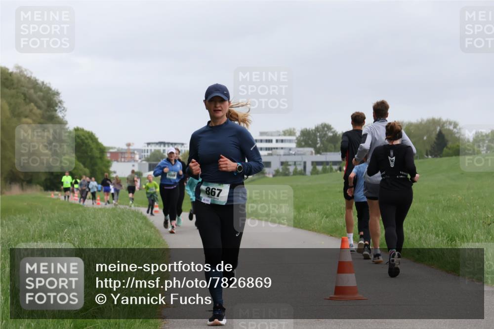 04.05.2025 - 8. Wedeler Halbmarathon Yannick Fuchs http://msf.ph/oto/7826869 04.05.2025 11:14:28 Laufen 1008, 867, 8151 meine-sportfotos.de