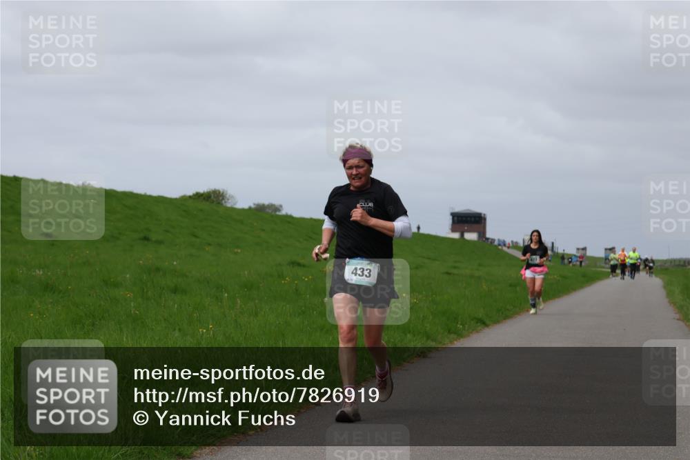 04.05.2025 - 8. Wedeler Halbmarathon Yannick Fuchs http://msf.ph/oto/7826919 04.05.2025 11:56:07 Laufen 433 meine-sportfotos.de