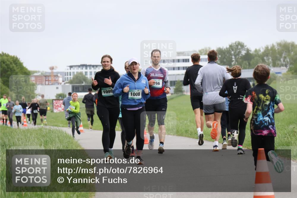 04.05.2025 - 8. Wedeler Halbmarathon Yannick Fuchs http://msf.ph/oto/7826964 04.05.2025 11:14:31 Laufen 1099, 1008, 20, 66 meine-sportfotos.de