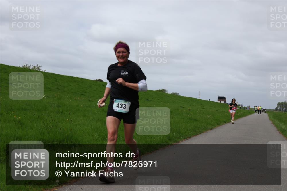 04.05.2025 - 8. Wedeler Halbmarathon Yannick Fuchs http://msf.ph/oto/7826971 04.05.2025 11:56:10 Laufen 433 meine-sportfotos.de