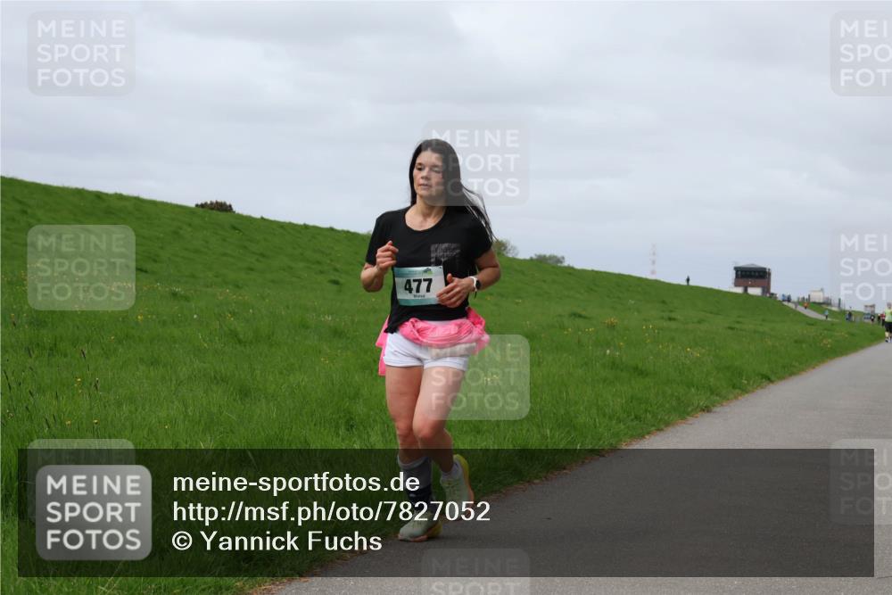 04.05.2025 - 8. Wedeler Halbmarathon Yannick Fuchs http://msf.ph/oto/7827052 04.05.2025 11:56:16 Laufen 477 meine-sportfotos.de