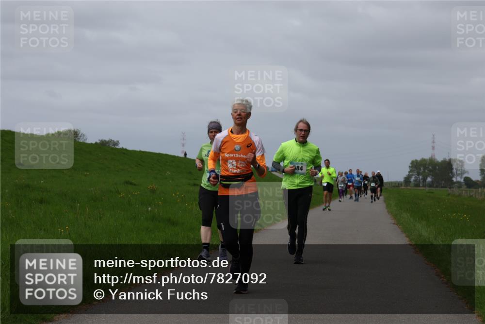 04.05.2025 - 8. Wedeler Halbmarathon Yannick Fuchs http://msf.ph/oto/7827092 04.05.2025 11:56:42 Laufen 584 meine-sportfotos.de
