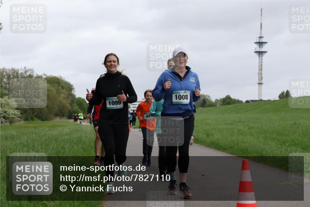 04.05.2025 - 8. Wedeler Halbmarathon Yannick Fuchs http://msf.ph/oto/7827110 04.05.2025 11:14:38 Laufen 1099, 48, 1008 meine-sportfotos.de