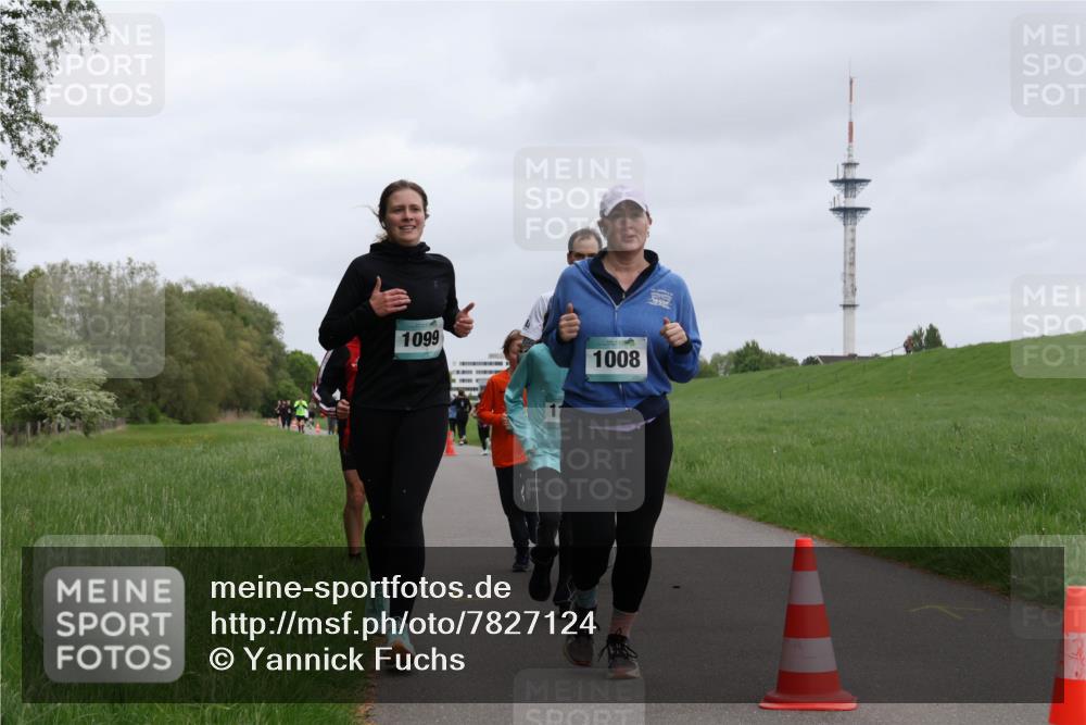 04.05.2025 - 8. Wedeler Halbmarathon Yannick Fuchs http://msf.ph/oto/7827124 04.05.2025 11:14:39 Laufen 1099, 1008 meine-sportfotos.de