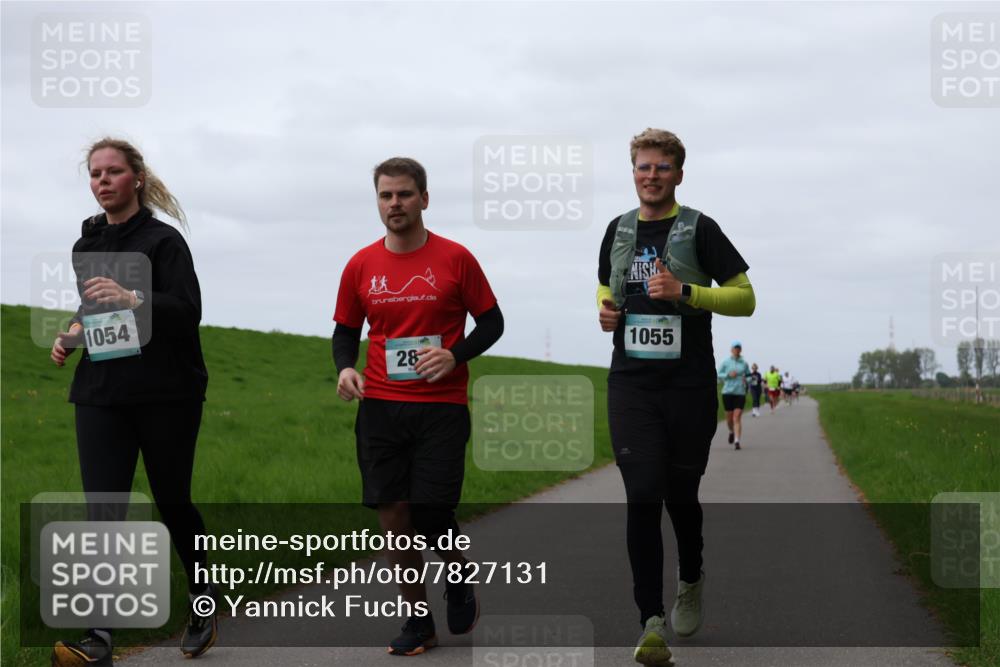 04.05.2025 - 8. Wedeler Halbmarathon Yannick Fuchs http://msf.ph/oto/7827131 04.05.2025 11:33:59 Laufen 1054, 24, 28, 1055 meine-sportfotos.de