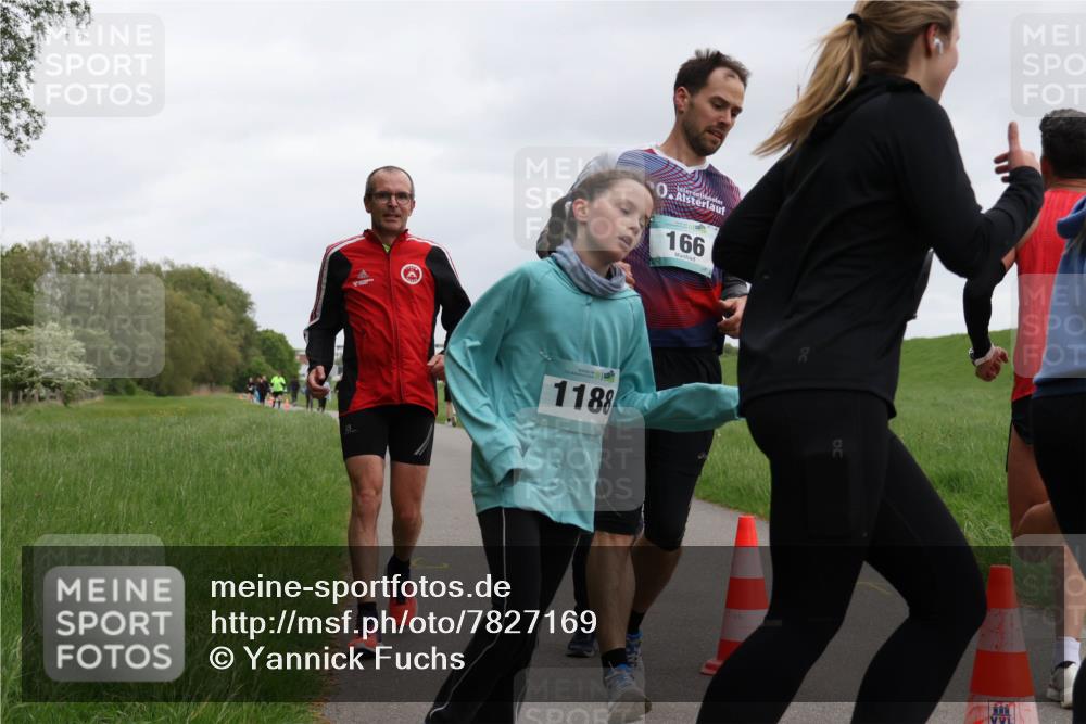 04.05.2025 - 8. Wedeler Halbmarathon Yannick Fuchs http://msf.ph/oto/7827169 04.05.2025 11:14:41 Laufen 1188, 166 meine-sportfotos.de