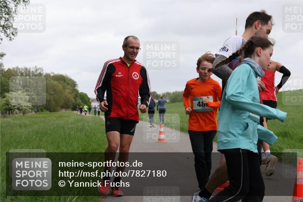 04.05.2025 - 8. Wedeler Halbmarathon Yannick Fuchs http://msf.ph/oto/7827180 04.05.2025 11:14:41 Laufen 48 meine-sportfotos.de