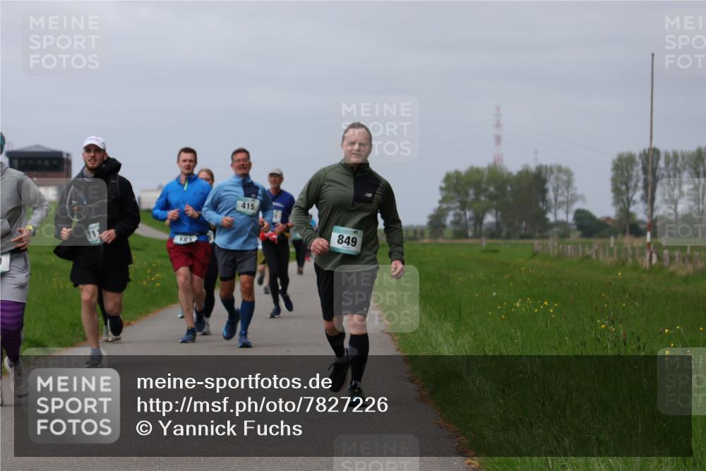 04.05.2025 - 8. Wedeler Halbmarathon Yannick Fuchs http://msf.ph/oto/7827226 04.05.2025 11:57:01 Laufen 182, 415, 849 meine-sportfotos.de