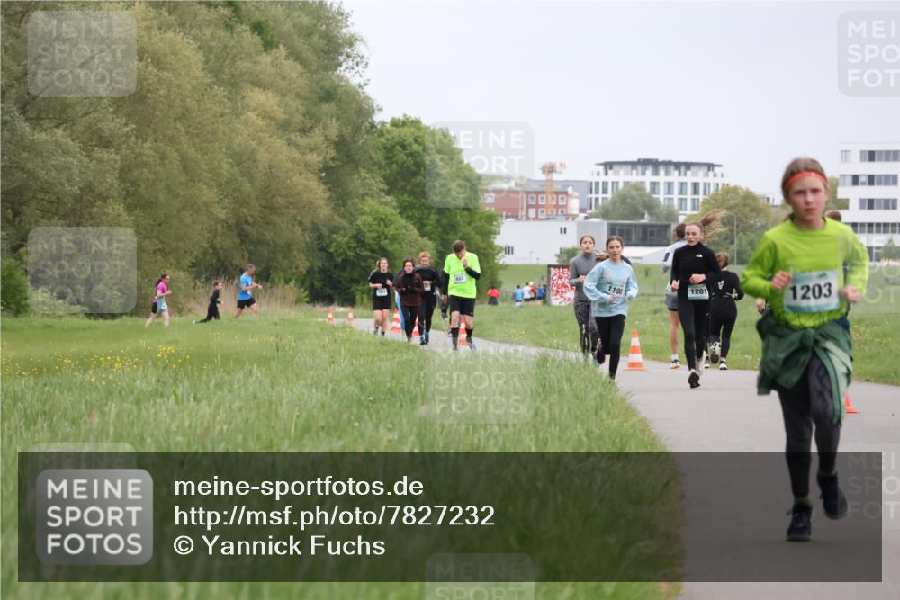 04.05.2025 - 8. Wedeler Halbmarathon Yannick Fuchs http://msf.ph/oto/7827232 04.05.2025 11:14:44 Laufen 483, 1198, 1201, 1203 meine-sportfotos.de