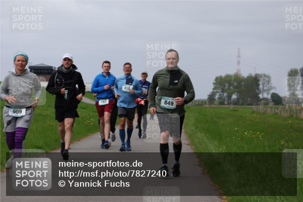 04.05.2025 - 8. Wedeler Halbmarathon Yannick Fuchs http://msf.ph/oto/7827240 04.05.2025 11:57:02 Laufen 909, 183, 415, 849 meine-sportfotos.de