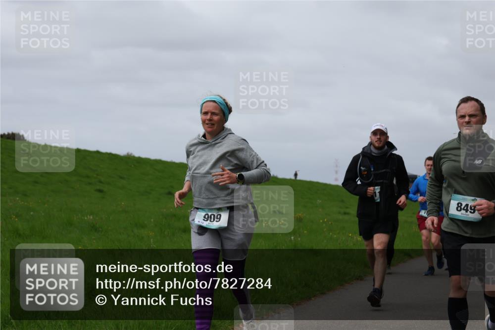 04.05.2025 - 8. Wedeler Halbmarathon Yannick Fuchs http://msf.ph/oto/7827284 04.05.2025 11:57:05 Laufen 909, 872, 849 meine-sportfotos.de
