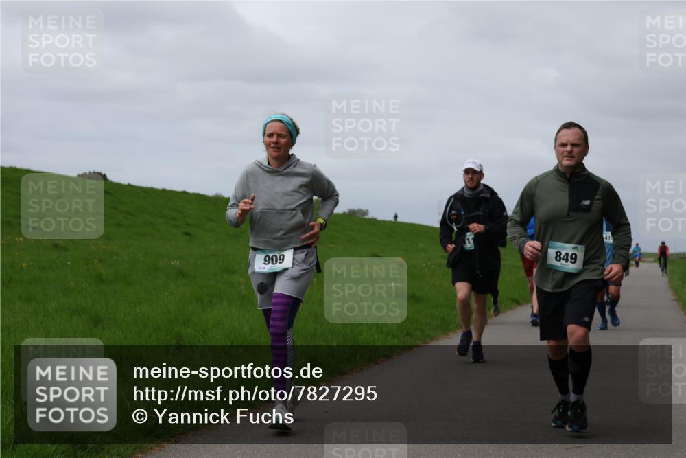 04.05.2025 - 8. Wedeler Halbmarathon Yannick Fuchs http://msf.ph/oto/7827295 04.05.2025 11:57:06 Laufen 872, 909, 849, 41 meine-sportfotos.de