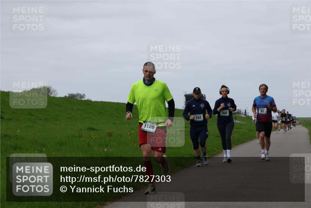 04.05.2025 - 8. Wedeler Halbmarathon Yannick Fuchs http://msf.ph/oto/7827303 04.05.2025 11:34:15 Laufen 782, 1120, 458, 21 meine-sportfotos.de