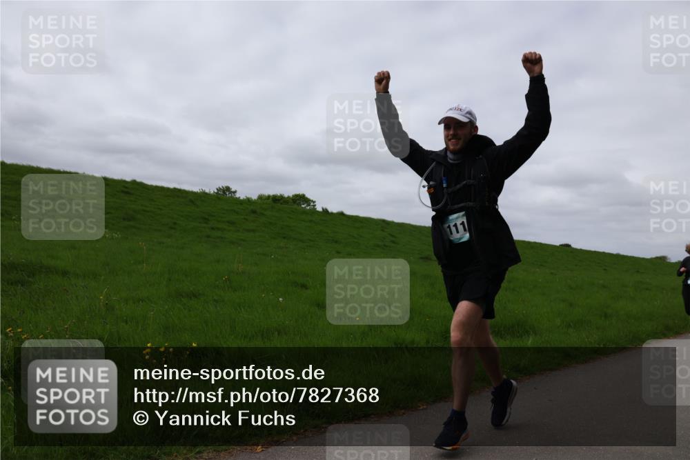 04.05.2025 - 8. Wedeler Halbmarathon Yannick Fuchs http://msf.ph/oto/7827368 04.05.2025 11:57:09 Laufen 111 meine-sportfotos.de