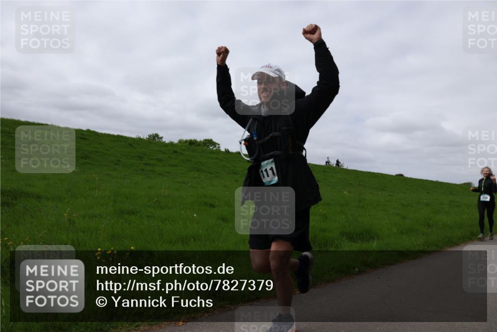 04.05.2025 - 8. Wedeler Halbmarathon Yannick Fuchs http://msf.ph/oto/7827379 04.05.2025 11:57:09 Laufen 111, 205 meine-sportfotos.de