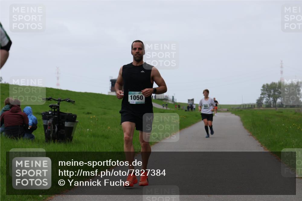 04.05.2025 - 8. Wedeler Halbmarathon Yannick Fuchs http://msf.ph/oto/7827384 04.05.2025 11:14:54 Laufen 1050, 151, 655 meine-sportfotos.de
