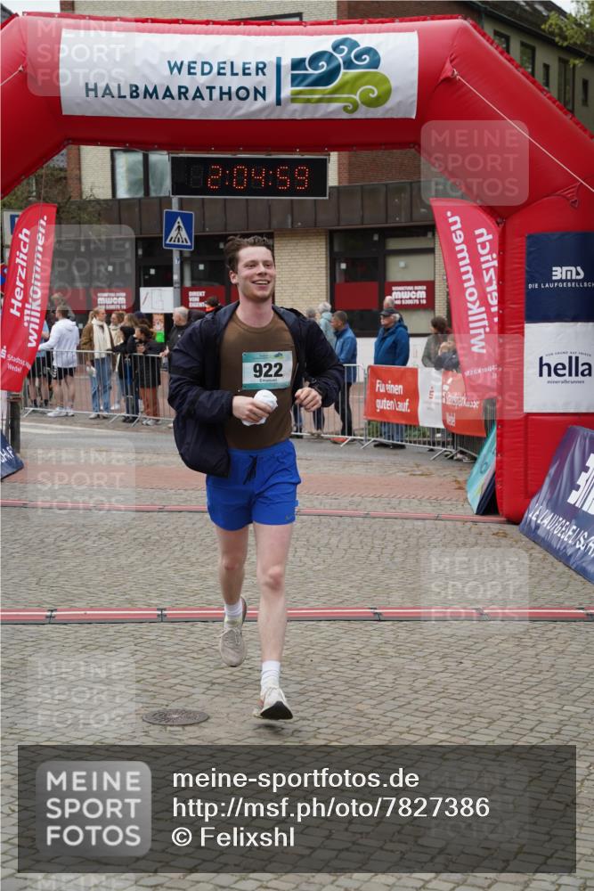 04.05.2025 - 8. Wedeler Halbmarathon Felixshl http://msf.ph/oto/7827386 04.05.2025 12:04:57 Ziel 922 meine-sportfotos.de