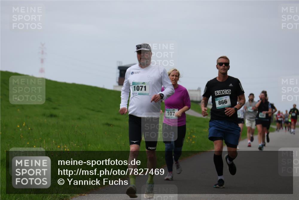 04.05.2025 - 8. Wedeler Halbmarathon Yannick Fuchs http://msf.ph/oto/7827469 04.05.2025 11:34:26 Laufen 1071, 117, 107, 866, 632 meine-sportfotos.de